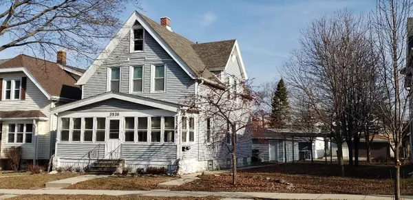 3526 E Cudahy AVENUE, Cudahy, WI 53110