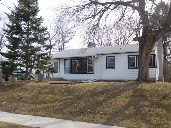 3319 W Cold Spring Rd, Greenfield, WI 53221