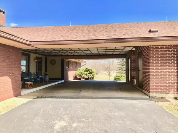 Coon Valley, WI 54623,E3464 Brinkman Ridge RD