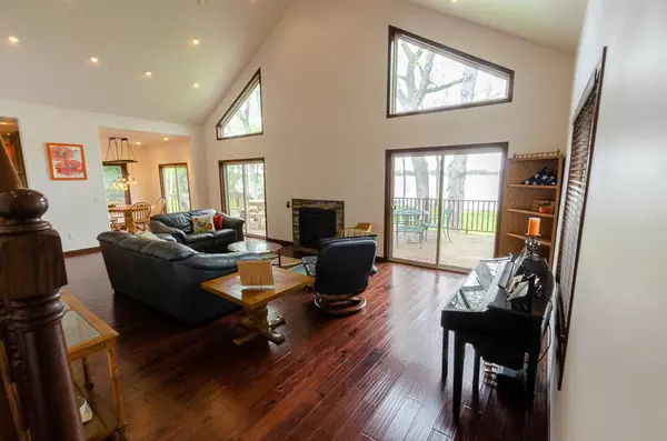 Beaver Dam, WI 53916,N8391 S Sunset Point Rd