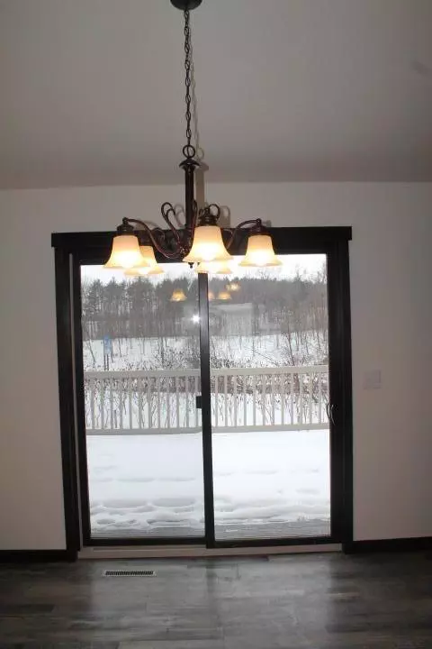 Holmen, WI 54636,1614 Cherry LN S