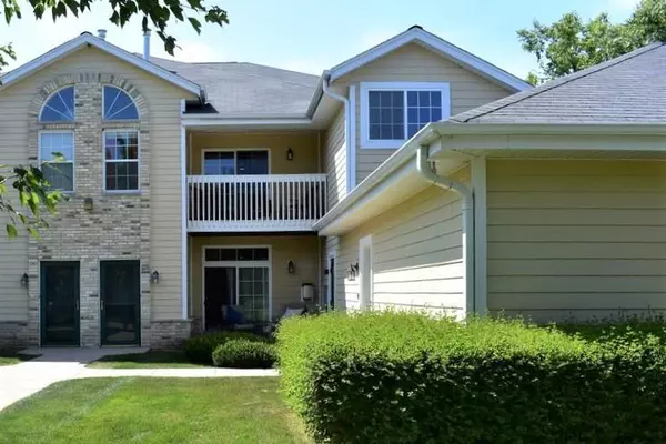 1479 Garay Ln #3, Port Washington, WI 53074