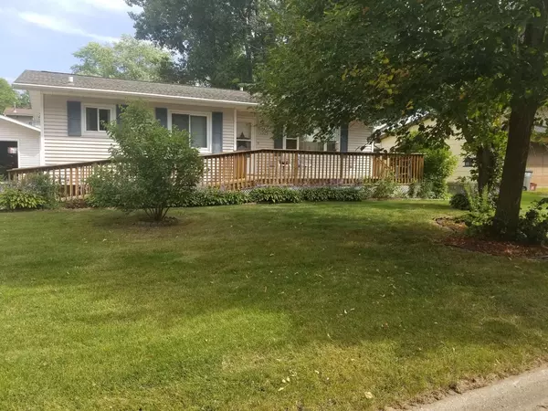 1521 Cliffview DRIVE, Holmen, WI 54636