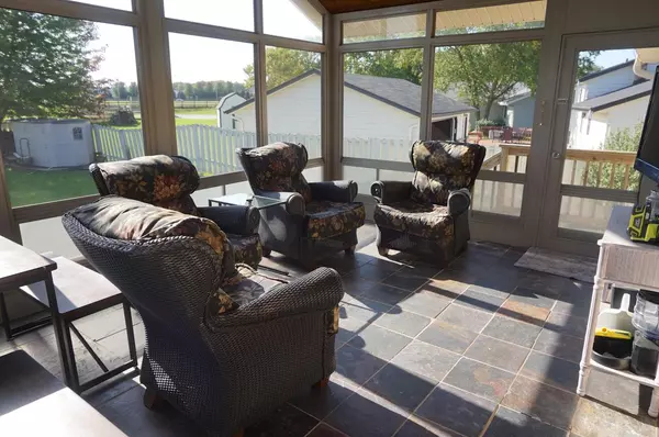 Oak Creek, WI 53154,195 E Lisa Dr