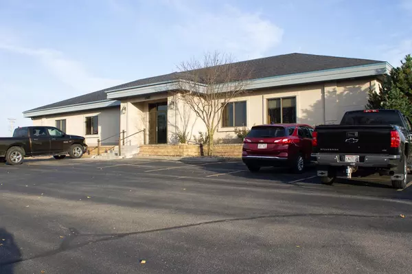 West Salem, WI 54669,1540 Heritage BLVD #Upper Suite