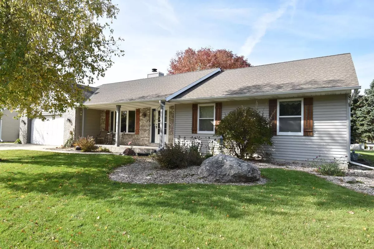 West Bend, WI 53095,424 Deer Ridge Dr