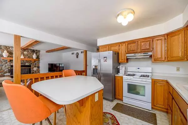 Franklin, WI 53132,4230 W Tumblecreek Ct