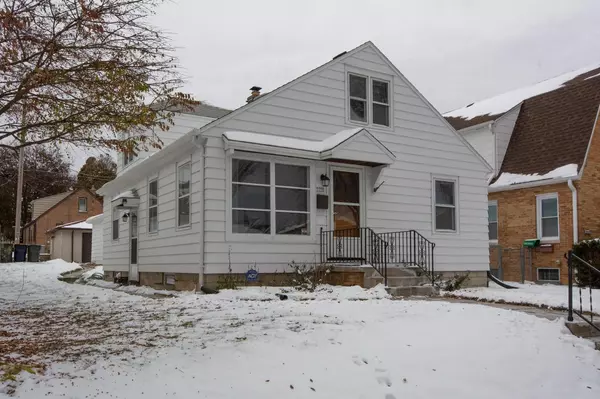 2235 S 64th St, West Allis, WI 53219