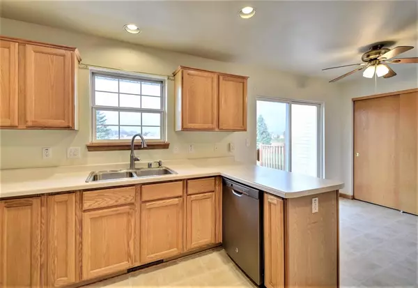 East Troy, WI 53120,2612 N Sterling CIRCLE