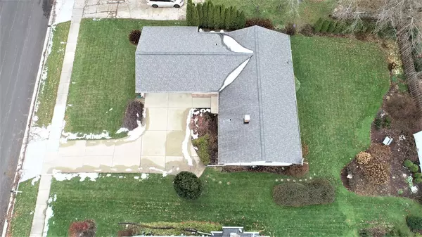 Grafton, WI 53024,1633 Cedar St