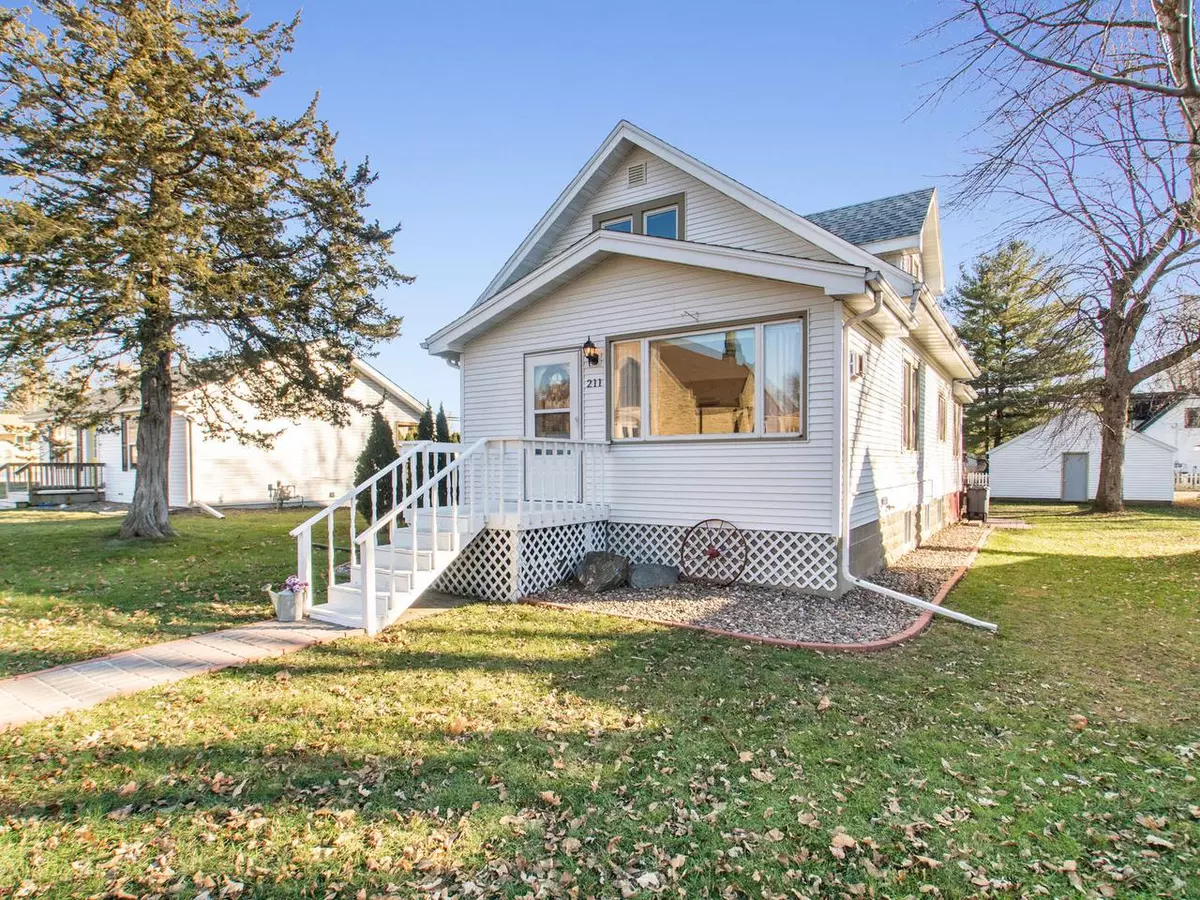 Holmen, WI 54636,211 Morris ST
