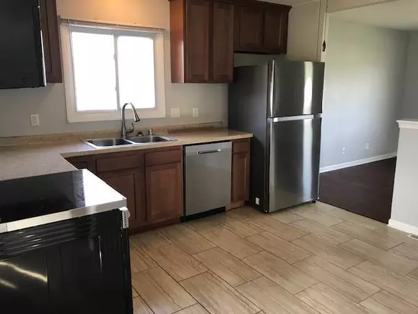 Oak Creek, WI 53154,9721 S Burrell St