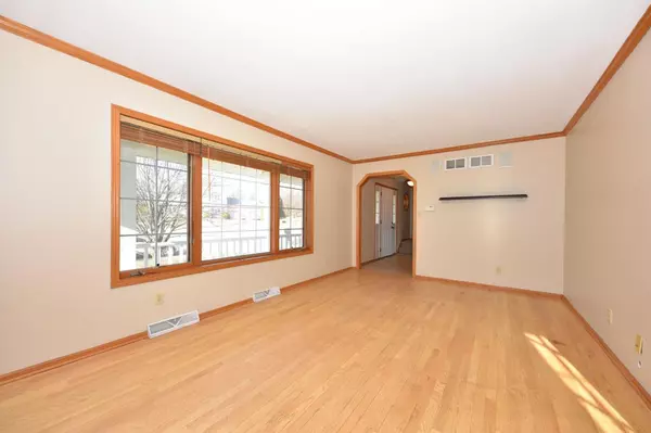 Fredonia, WI 53021,404 Hickory Dr