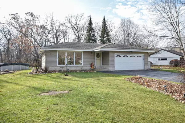 11921 W Elmwood Dr, Franklin, WI 53132