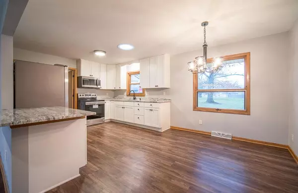 Oak Creek, WI 53154,640 E Bonita DRIVE