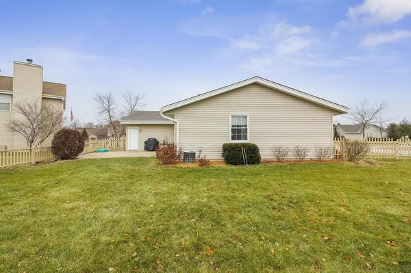 Oak Creek, WI 53154,8475 S Golden Fields DR