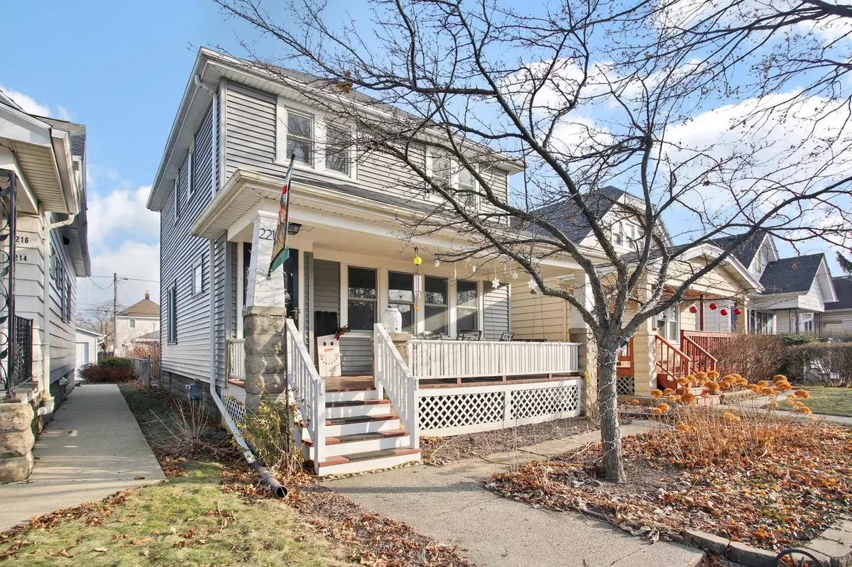 West Allis, WI 53219,2218 S 72nd STREET