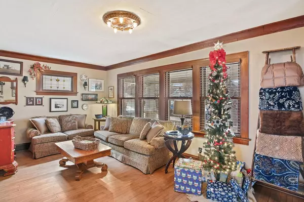 West Allis, WI 53219,2218 S 72nd STREET