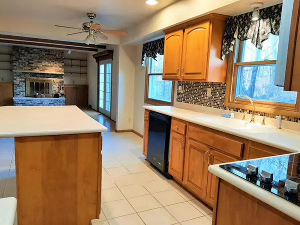 Hales Corners, WI 53130,11330 W Woodside DR