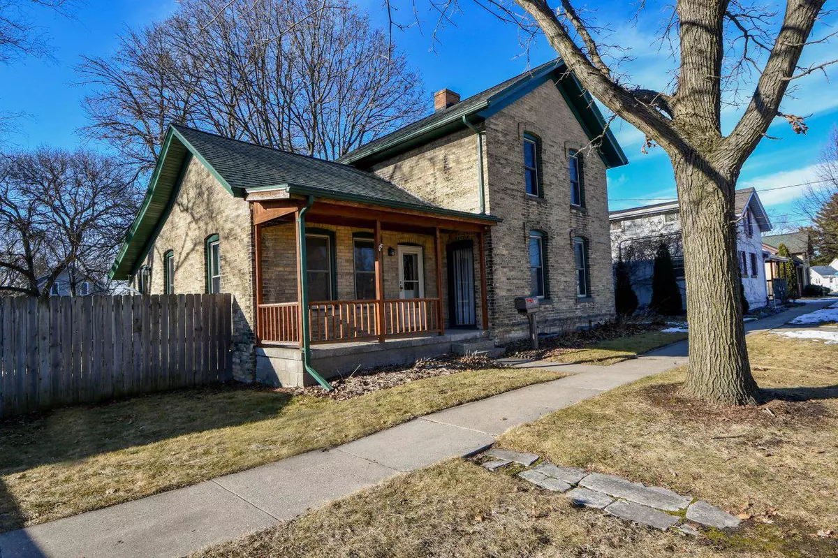 Watertown, WI 53098,606 N Montgomery St