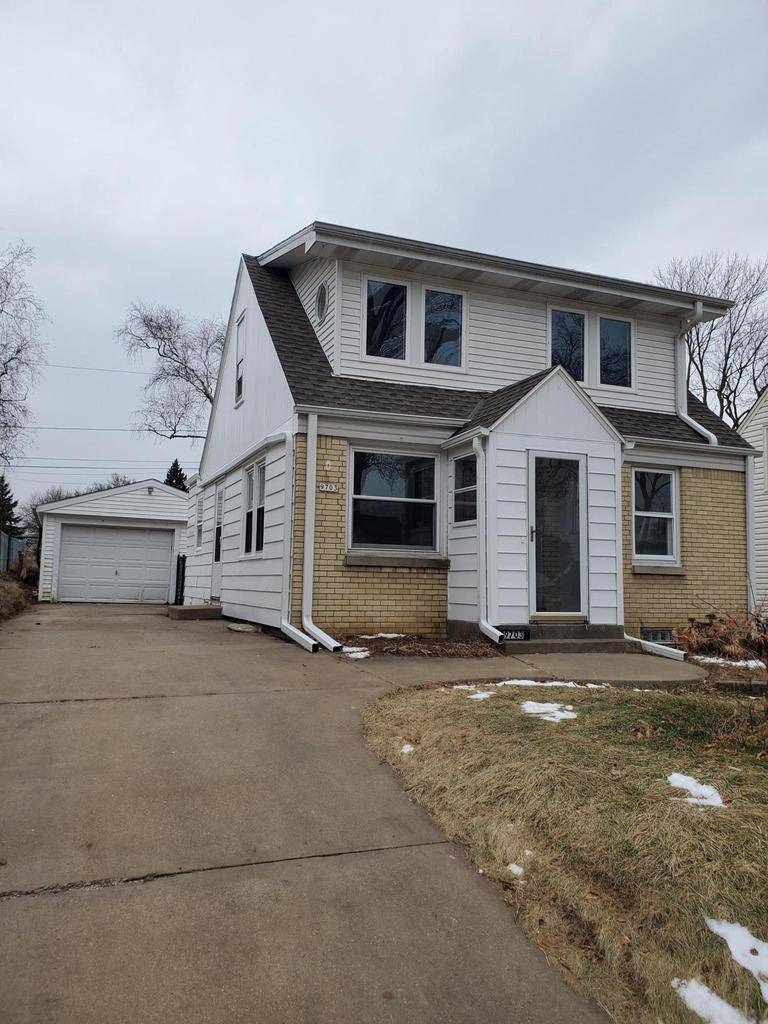 9703 W Grant St, West Allis, WI 53227