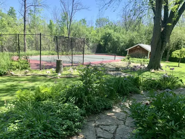 River Hills, WI 53217,8920 N Range Line Rd