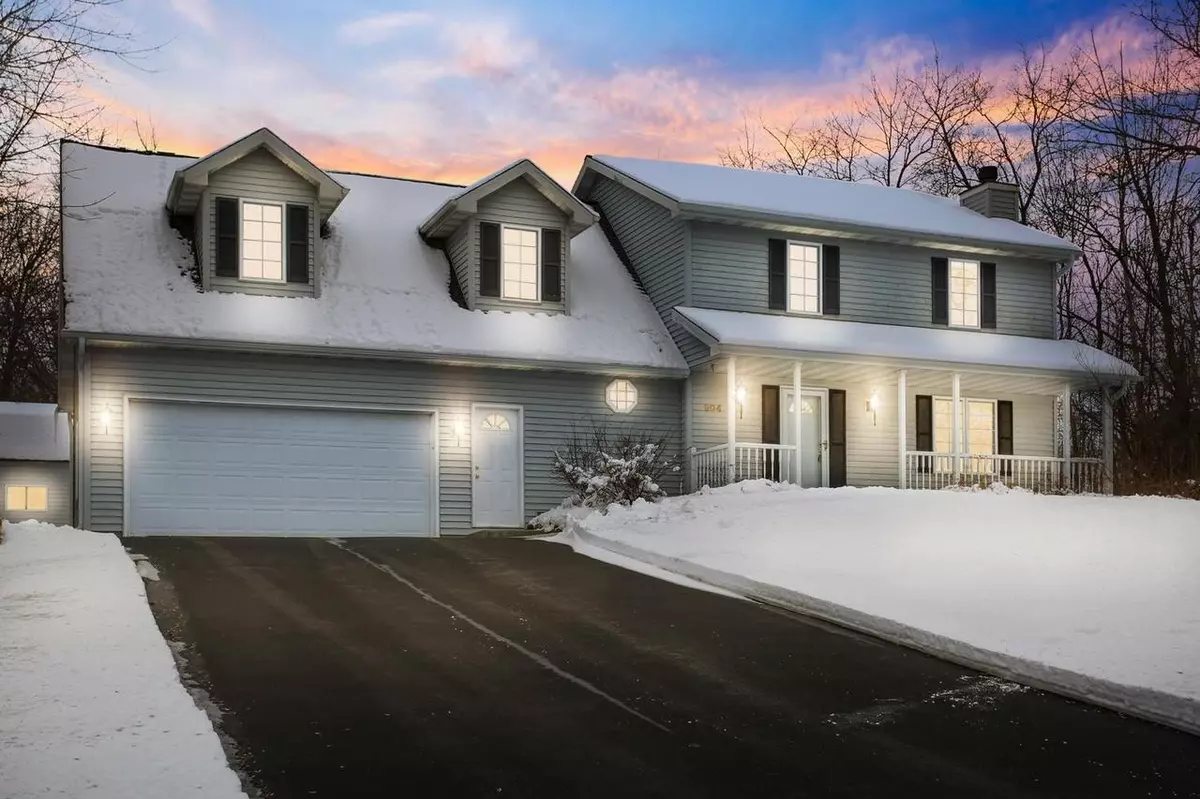 Fredonia, WI 53021,904 Ridgeway CIRCLE