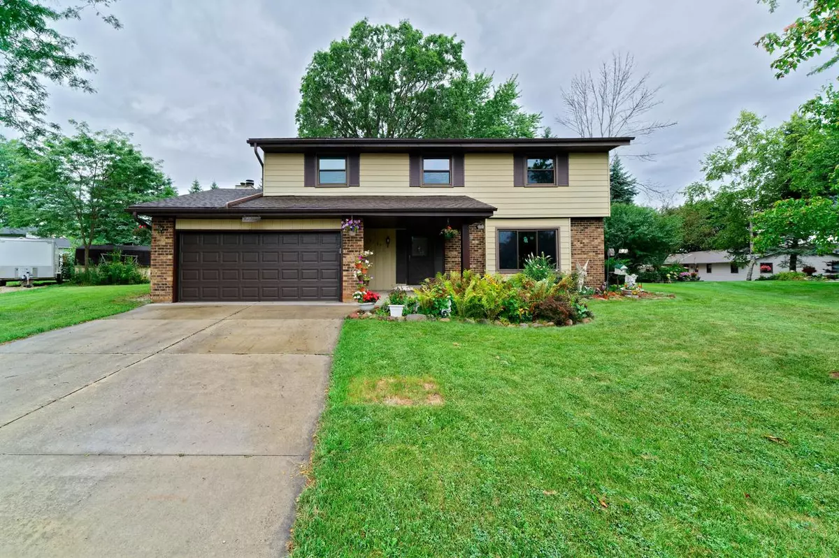 Oak Creek, WI 53154,9737 S Shepard Hills Cir