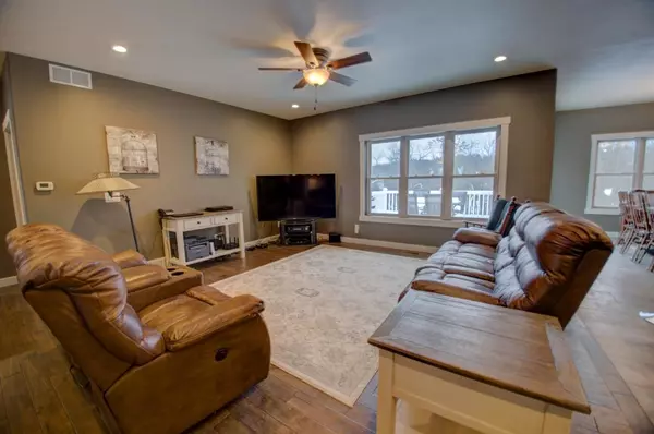 Holmen, WI 54636,1703 Bridger DR