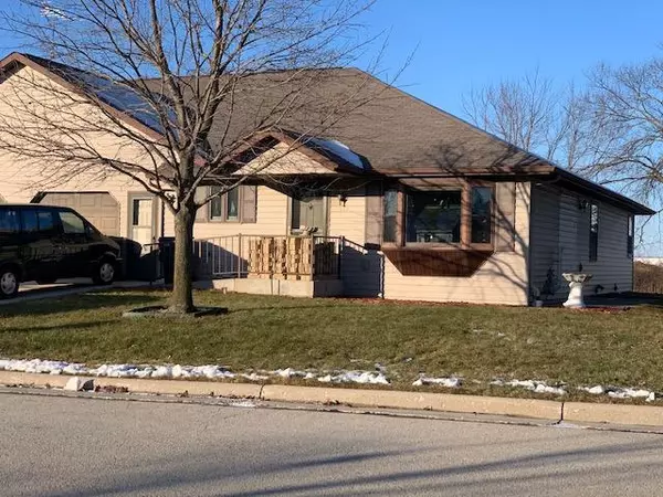 1522 Falcon Way, Sheboygan Falls, WI 53085