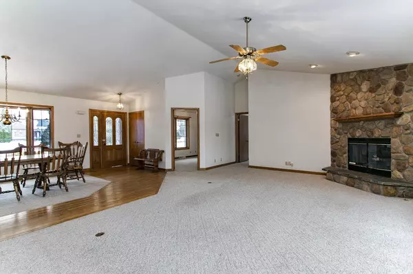 Muskego, WI 53150,S74W13053 Courtland Ln