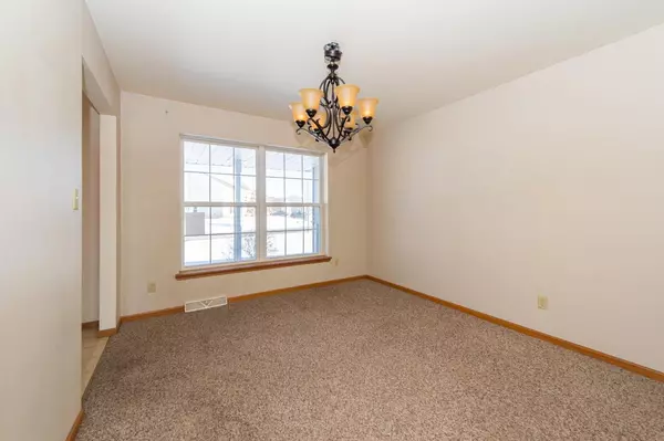 Oak Creek, WI 53154,10857 S Conner Way