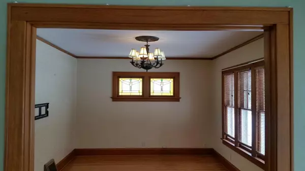 West Bend, WI 53095,544 S 3rd Ave