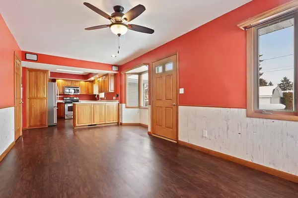 Two Rivers, WI 54241,2502 37th St