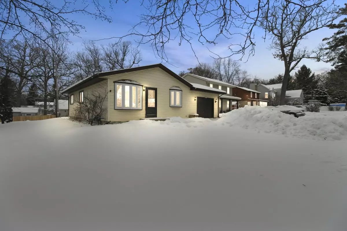 East Troy, WI 53120,N9163 Pine St