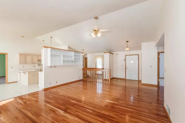 Franklin, WI 53132,3789 W Cypress Ln