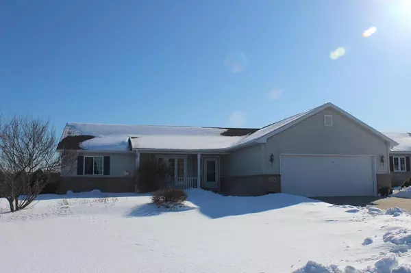 2906 Sandy Ridge Dr., Two Rivers, WI 54241