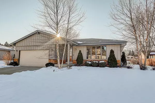 7349 S 69th STREET, Franklin, WI 53132