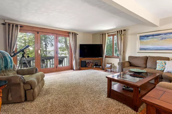 Twin Lakes, WI 53181,340 Kriwiel DRIVE