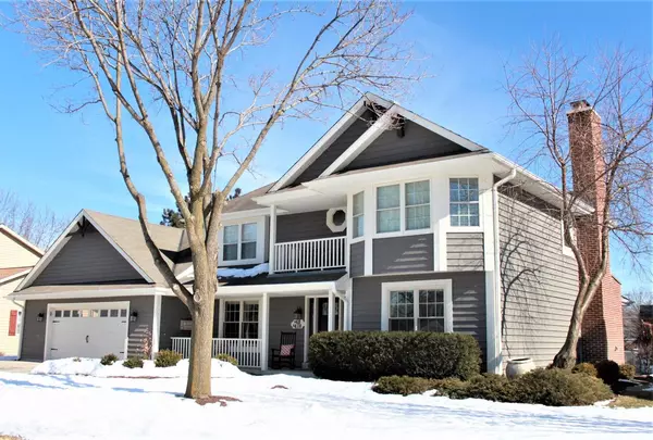 W68N418 Evergreen Blvd, Cedarburg, WI 53012