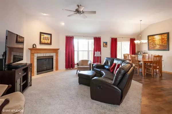 Oak Creek, WI 53154,10278 S Settlers Way