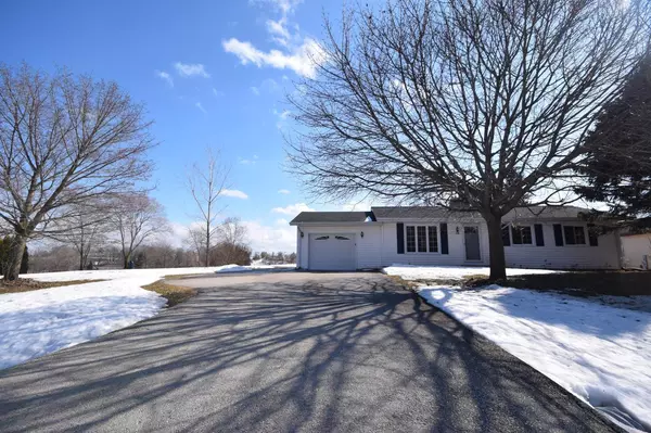 West Bend, WI 53095,719 Steeple  View Rd