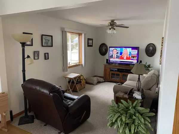 Two Rivers, WI 54241,904 Buchholz St