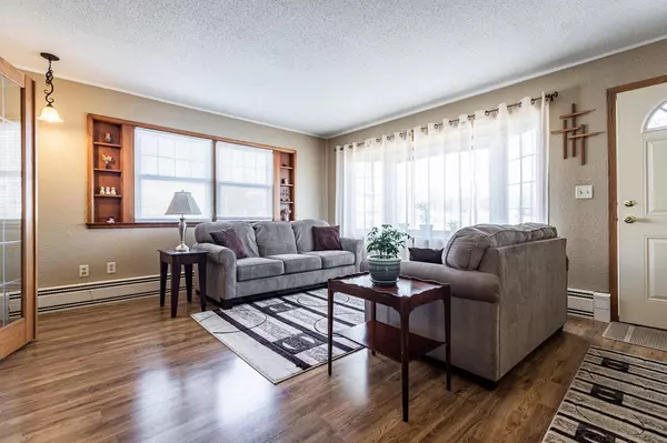 Onalaska, WI 54650,121 4th Ave N