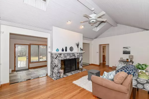 River Hills, WI 53217,1315 W Heather Ln