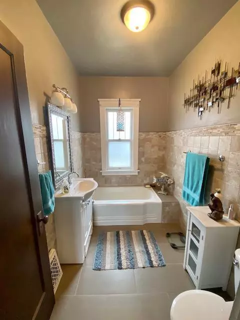 Holmen, WI 54636,503 Main STREET S