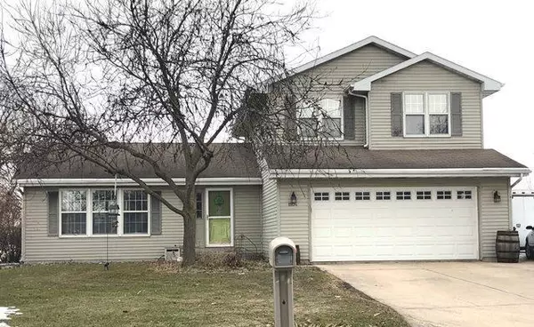 1104 Crestview DRIVE, Watertown, WI 53094