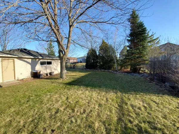 Oak Creek, WI 53154,375 E Darlene LANE