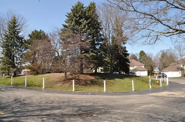 Oak Creek, WI 53154,777 W Puetz Rd