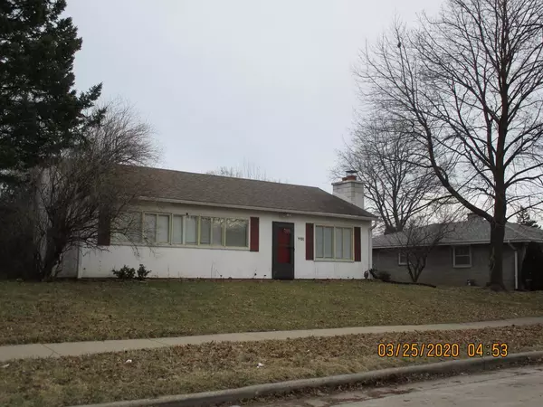 Milwaukee, WI 53225,5720 N 93rd St
